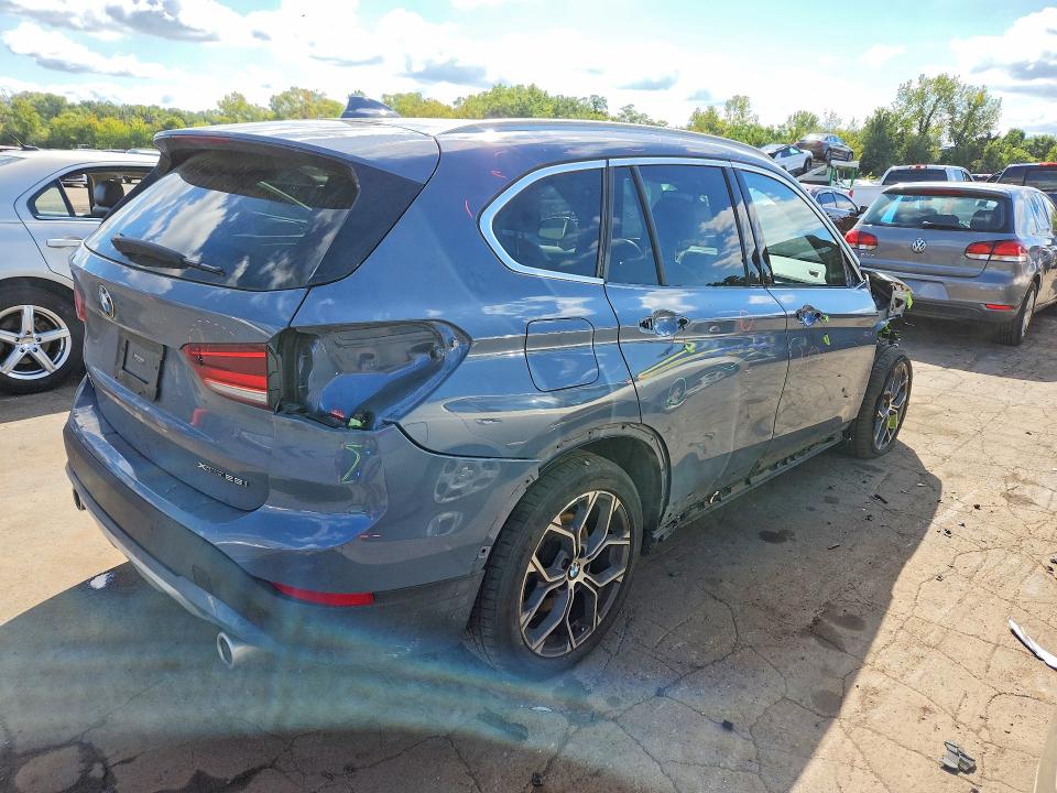 Photo 3 from auction – 2021 BMW X1 with VIN WBXJG9C06M5S36793