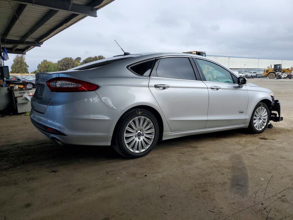 صورة رقم 3 من المزاد - 2016 FORD FUSION مع VIN 3FA6P0PU4GR315995