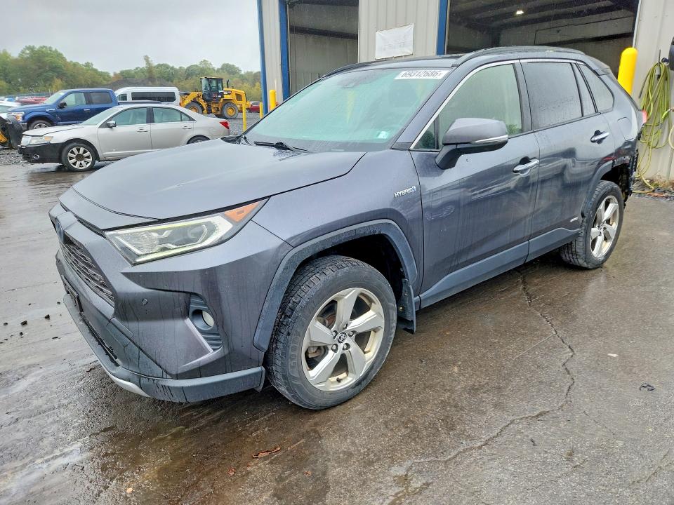 TOYOTA RAV4 2020 z numerem VIN JTMD6RFV8LD006049 - Zdjęcie z aukcji