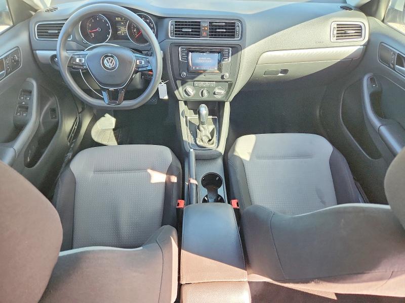 Снимка 8 от търг – 2017 VOLKSWAGEN JETTA с VIN 3VW2B7AJ9HM405153
