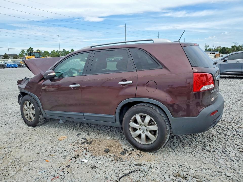 Foto 2 de la subasta – 2013 KIA SORENTO con VIN 5XYKT3A6XDG366262