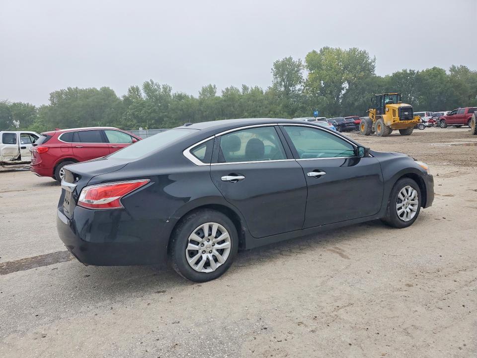 Снимка 3 от търг – 2015 NISSAN ALTIMA с VIN 1N4AL3APXFN347040