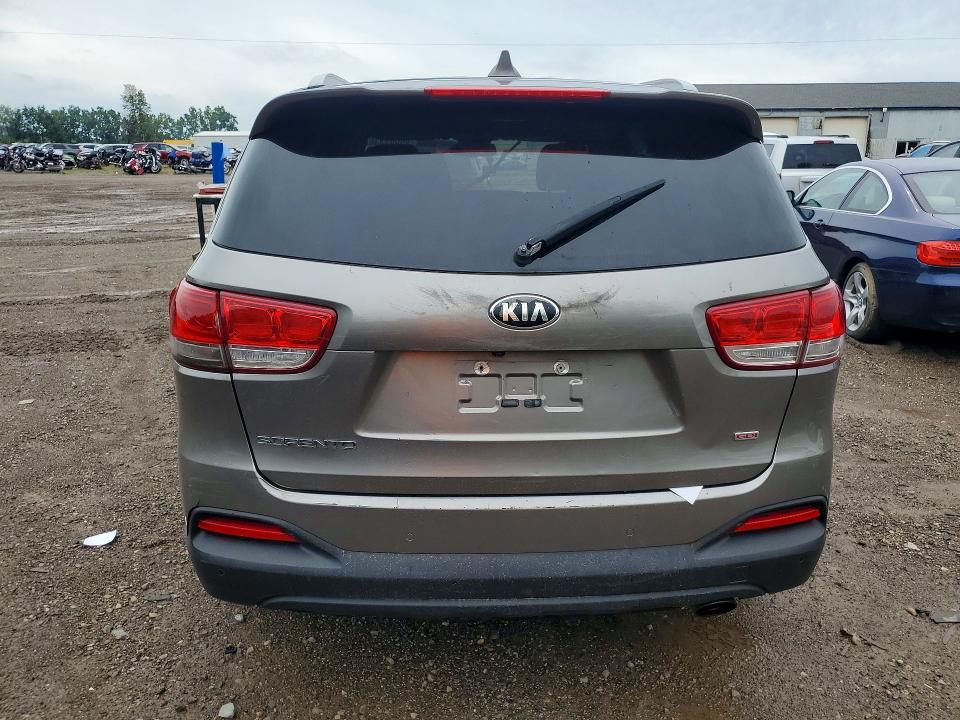 Photo 6 from auction – 2017 KIA SORENTO with VIN 5XYPGDA33HG204467