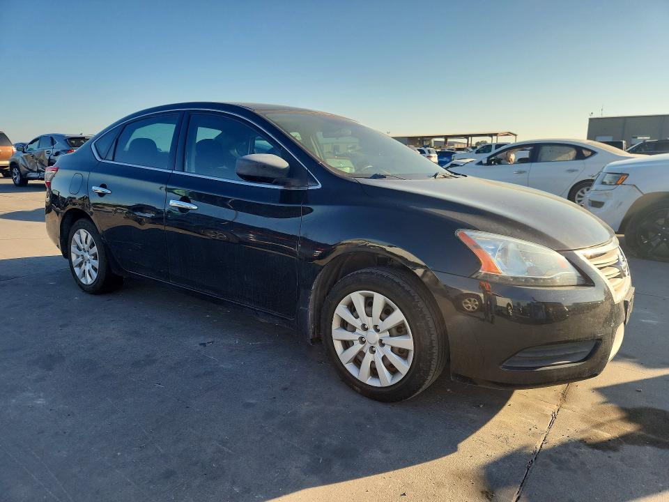 Photo 4 from auction – 2015 NISSAN SENTRA with VIN 3N1AB7AP3FY347603