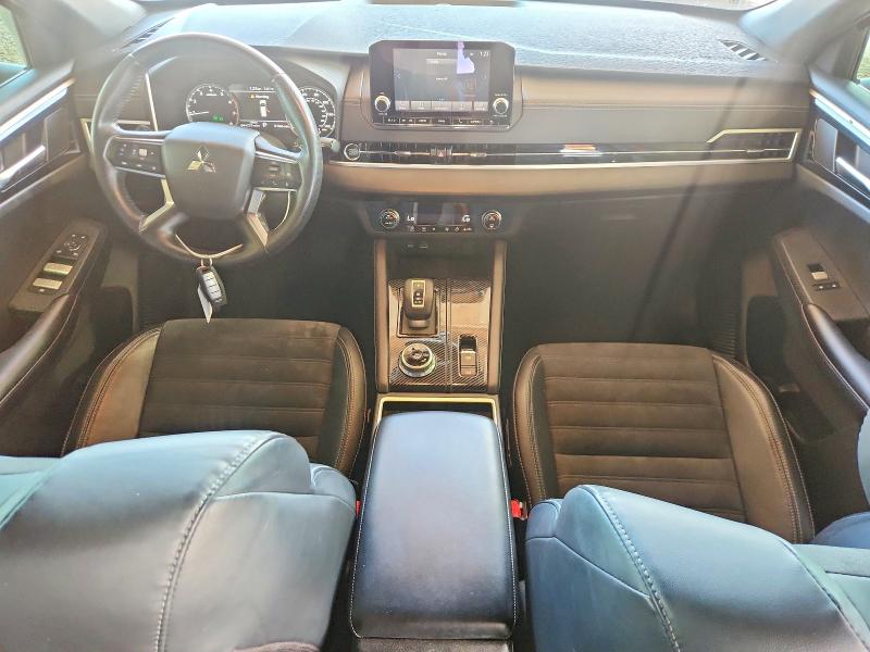 Снимка 8 от търг – 2022 MITSUBISHI OUTLANDER с VIN JA4J3UA81NZ055299