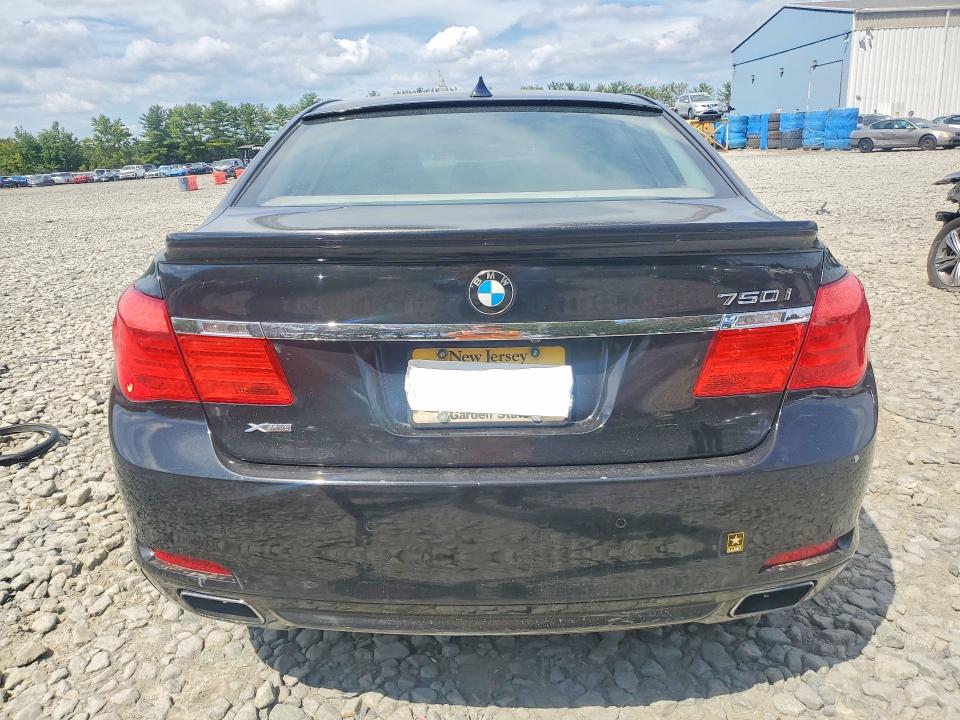 Photo 6 from auction – 2010 BMW 750 with VIN WBAKC6C53AC393368