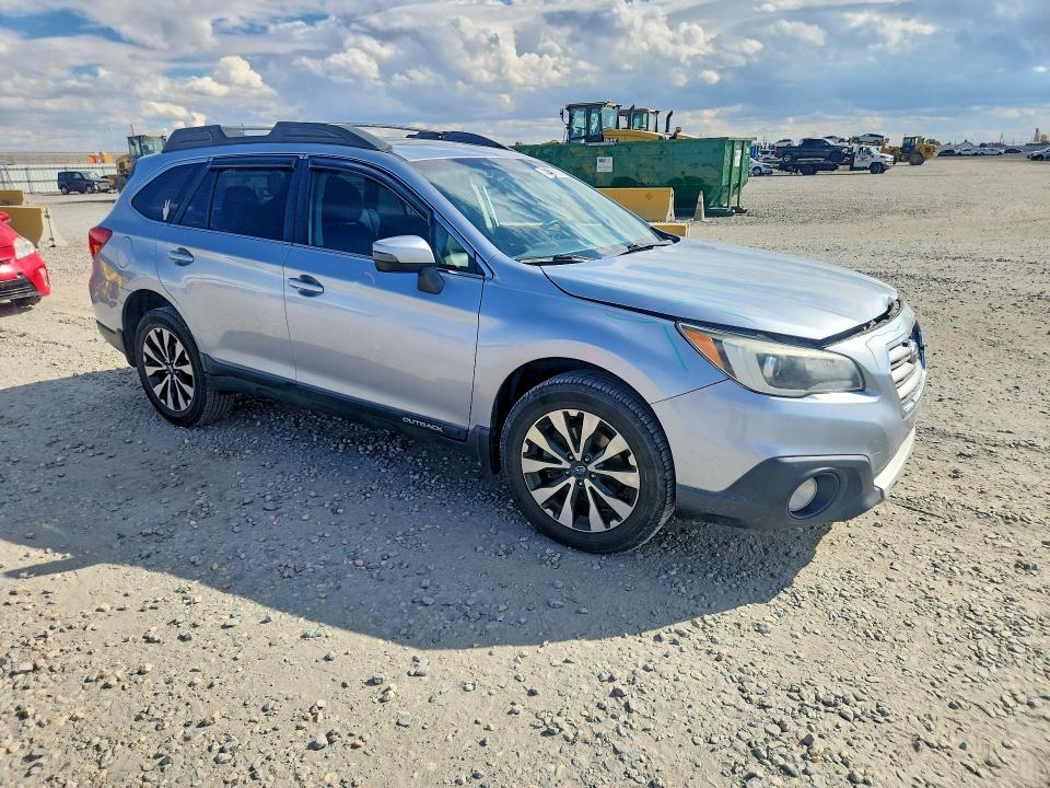 Photo 4 from auction – 2015 SUBARU OUTBACK with VIN 4S4BSBNC8F3247576