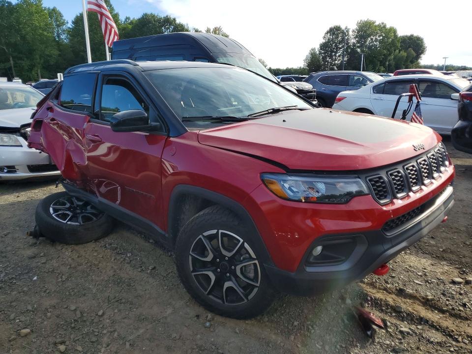 Photo 4 from auction – 2025 JEEP COMPASS with VIN 3C4NJDDN3ST591978