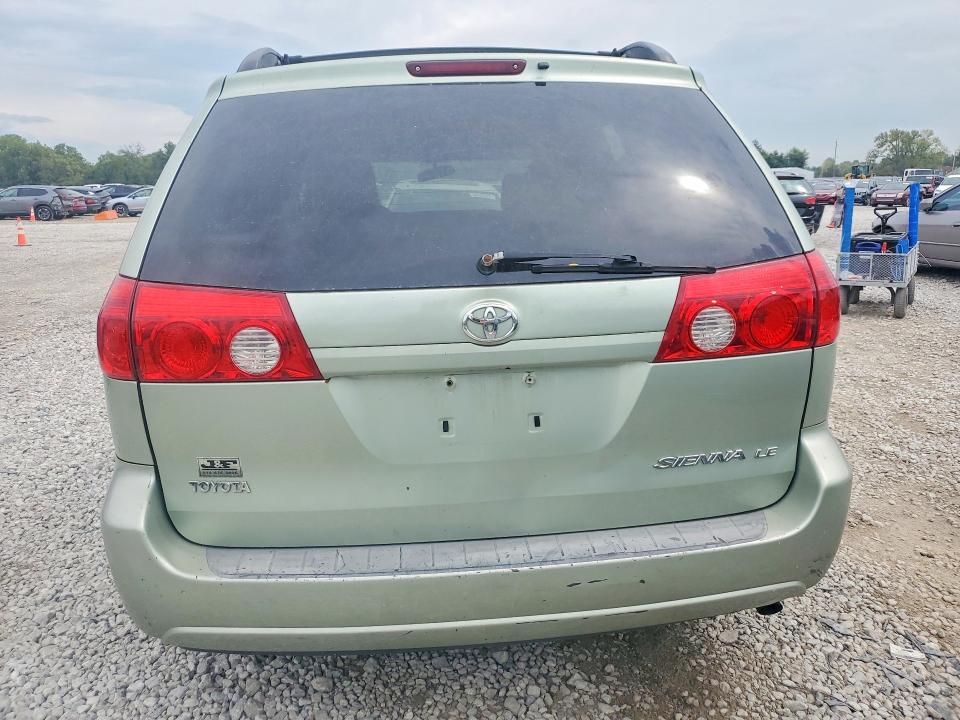 Photo 6 from auction – 2007 TOYOTA SIENNA with VIN 5TDZK23C47S060454