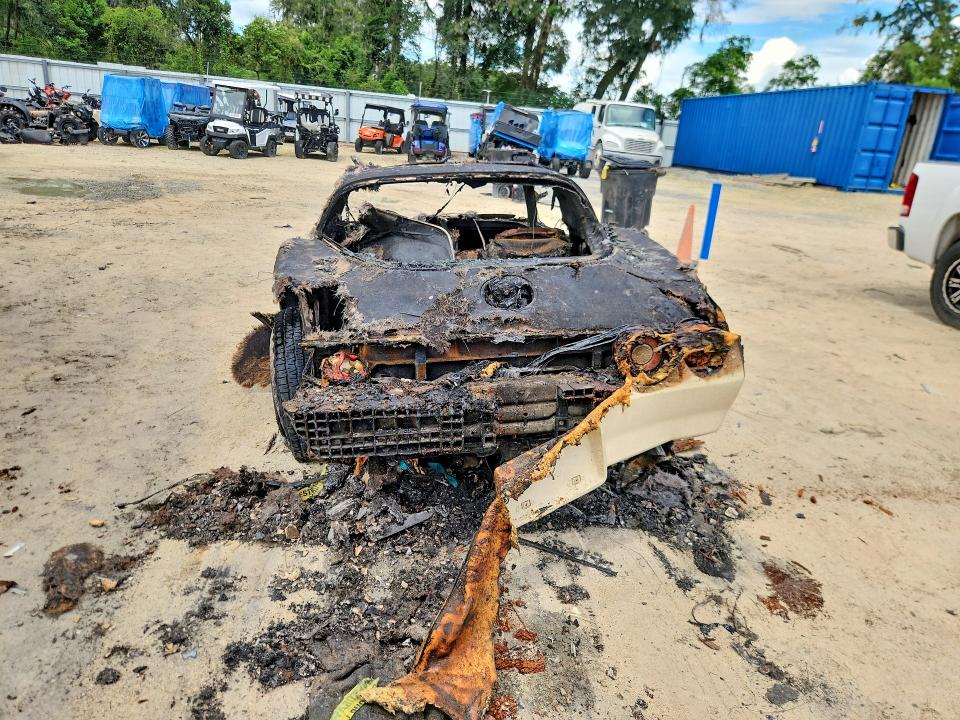 Фото 6 с аукциона – 1981 CHEVROLET CORVETTE с VIN 1G1AY8763BS412600