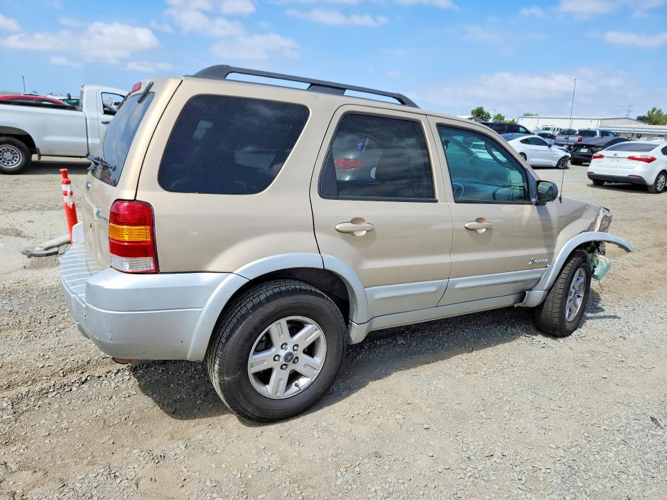 Photo 3 from auction – 2007 FORD ESCAPE with VIN 1FMCU59H97KA93148