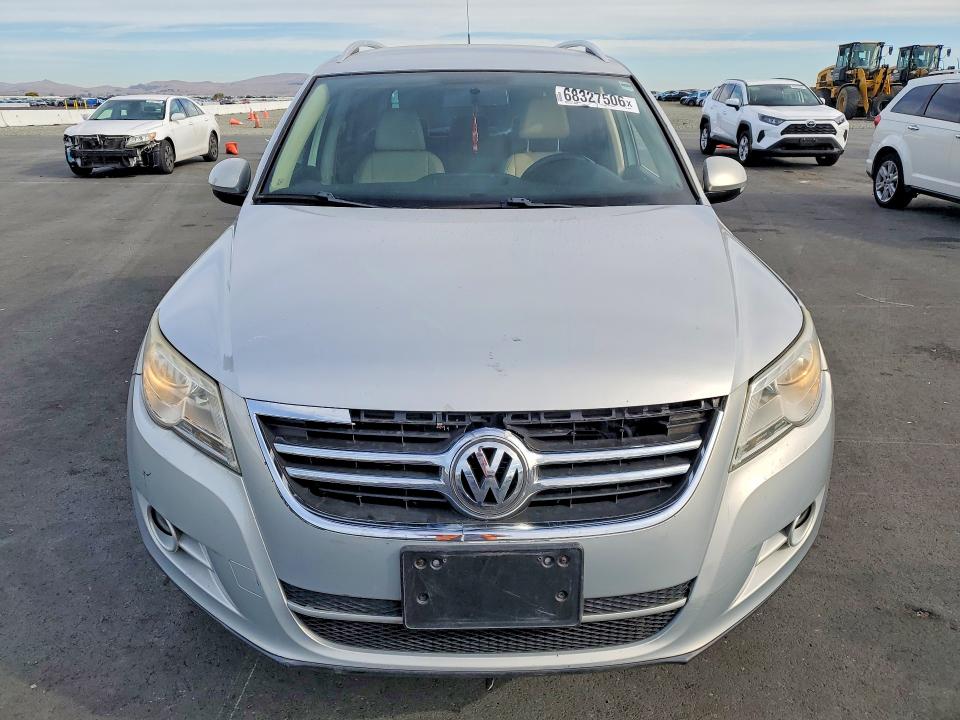 Photo 5 from auction – 2011 VOLKSWAGEN TIGUAN with VIN WVGBV7AX9BW538531