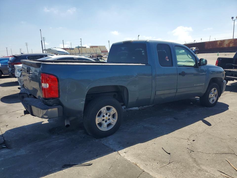 Zdjęcie 3 z aukcji – 2008 CHEVROLET SILVERADO z VIN 2GCEC19J881242789
