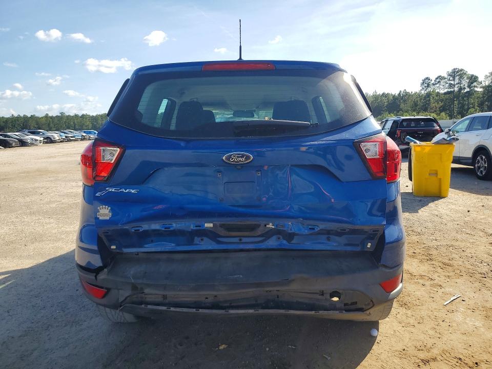 Foto 6 de la subasta – 2019 FORD ESCAPE con VIN 1FMCU0F79KUB21641