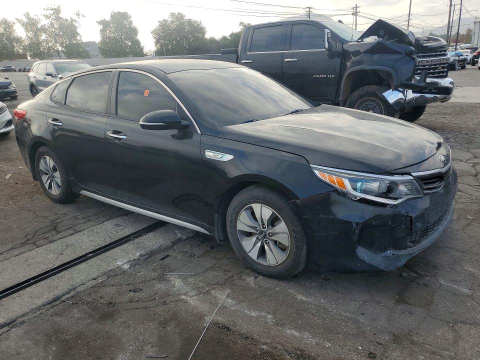 Photo 4 from auction – 2017 KIA OPTIMA with VIN KNAGT4LE2H5009363