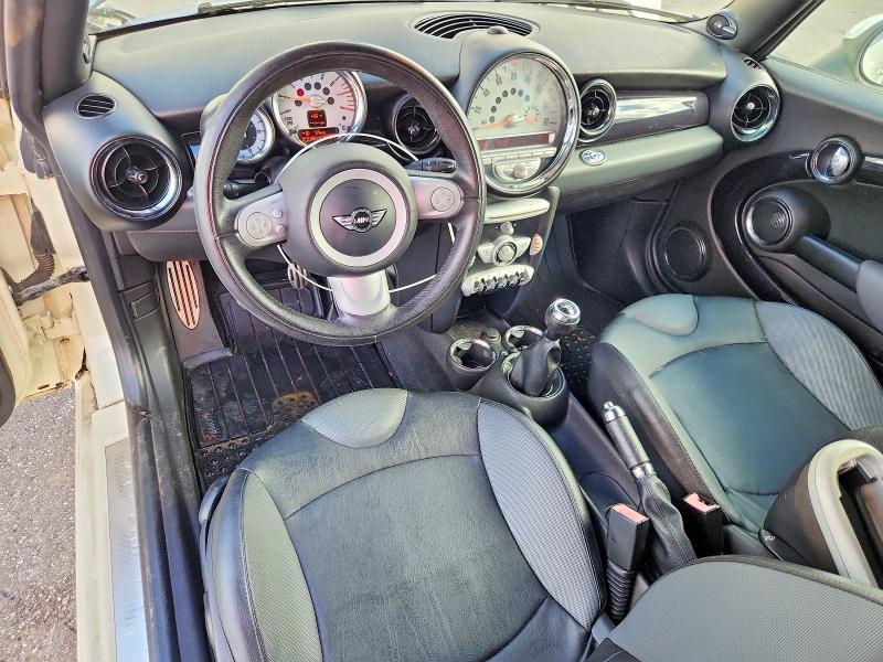 Photo 8 from auction – 2010 MINI COOPER with VIN WMWMS3C52ATY50651