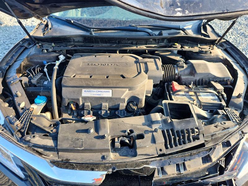 Photo 11 from auction – 2016 HONDA ACCORD with VIN 1HGCR3F97GA018575