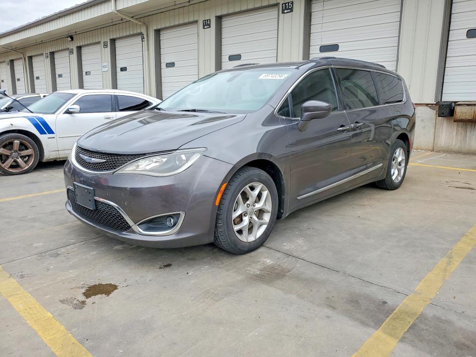 Zdjęcie 1 z aukcji – 2017 CHRYSLER PACIFICA z VIN 2C4RC1BG5HR528343