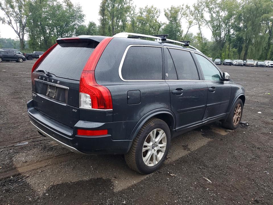 Photo 3 from auction – 2014 VOLVO XC90 with VIN YV4952CZ4E1690476