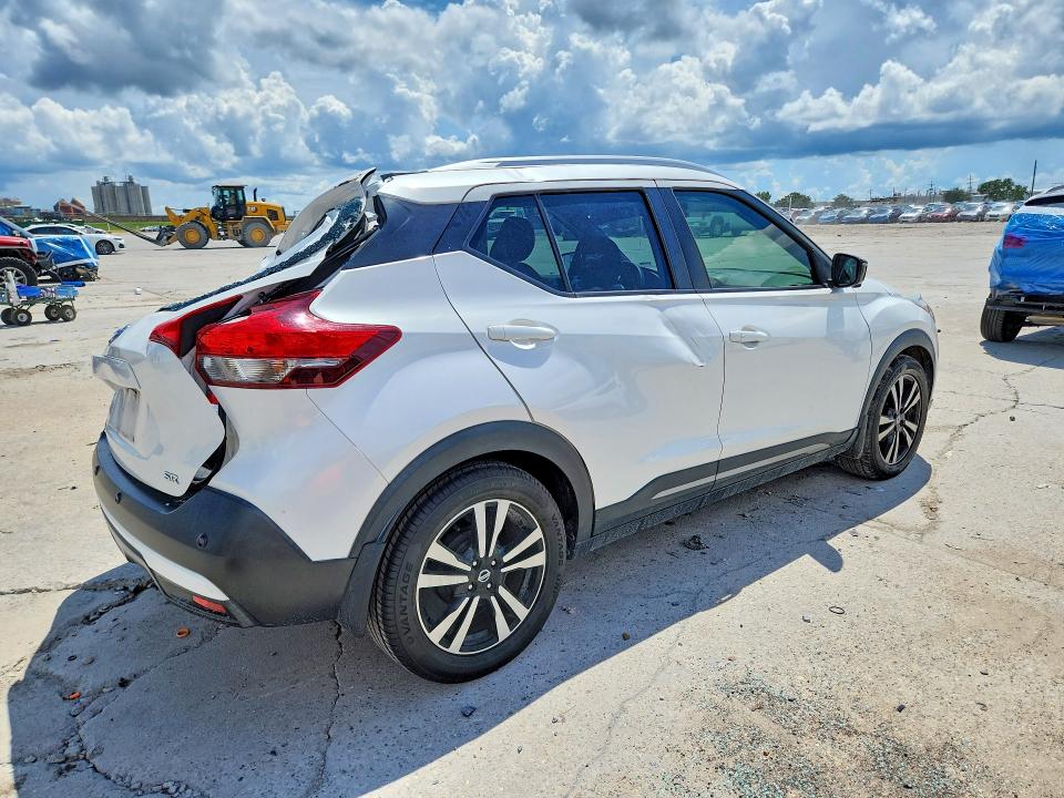 Photo 3 from auction – 2020 NISSAN KICKS with VIN 3N1CP5DVXLL503685