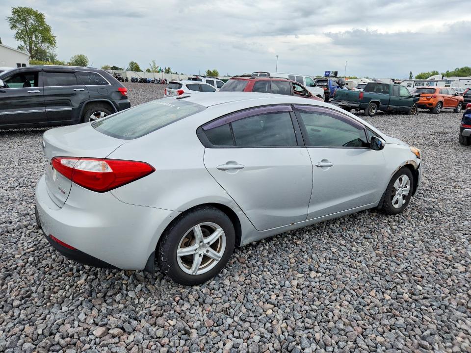 Foto 3 de la subasta – 2015 KIA FORTE con VIN KNAFK4A61F5370140
