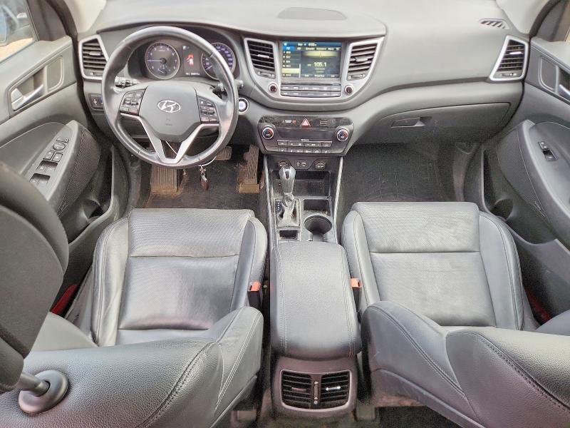Photo 8 from auction – 2017 HYUNDAI TUCSON with VIN KM8J3CA29HU352880