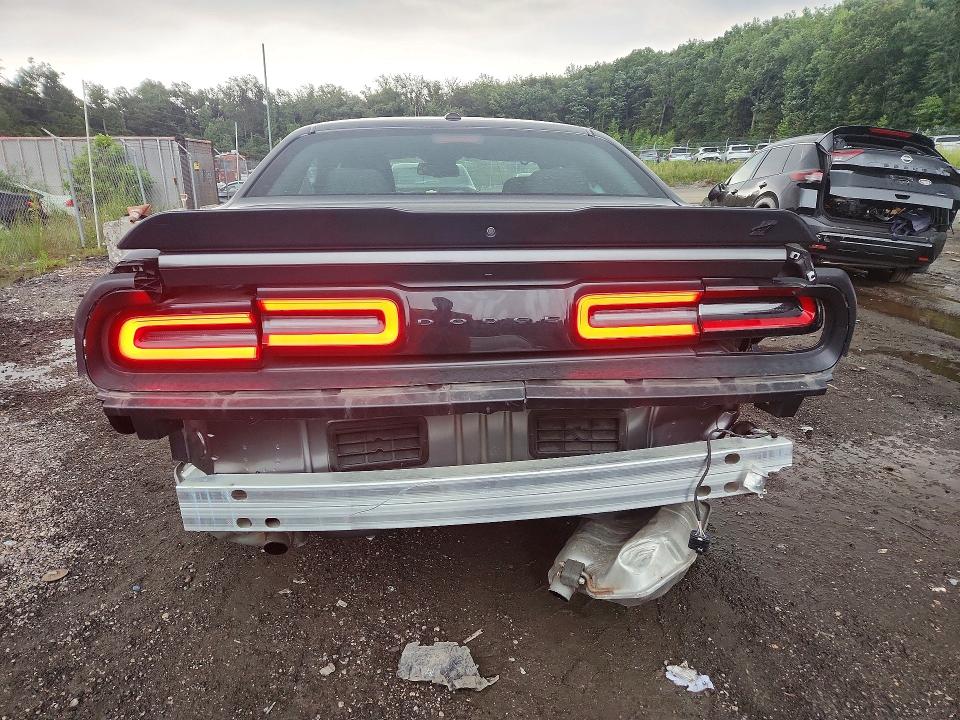 Снимка 6 от търг – 2023 DODGE CHALLENGER с VIN 2C3CDZKGXPH630473