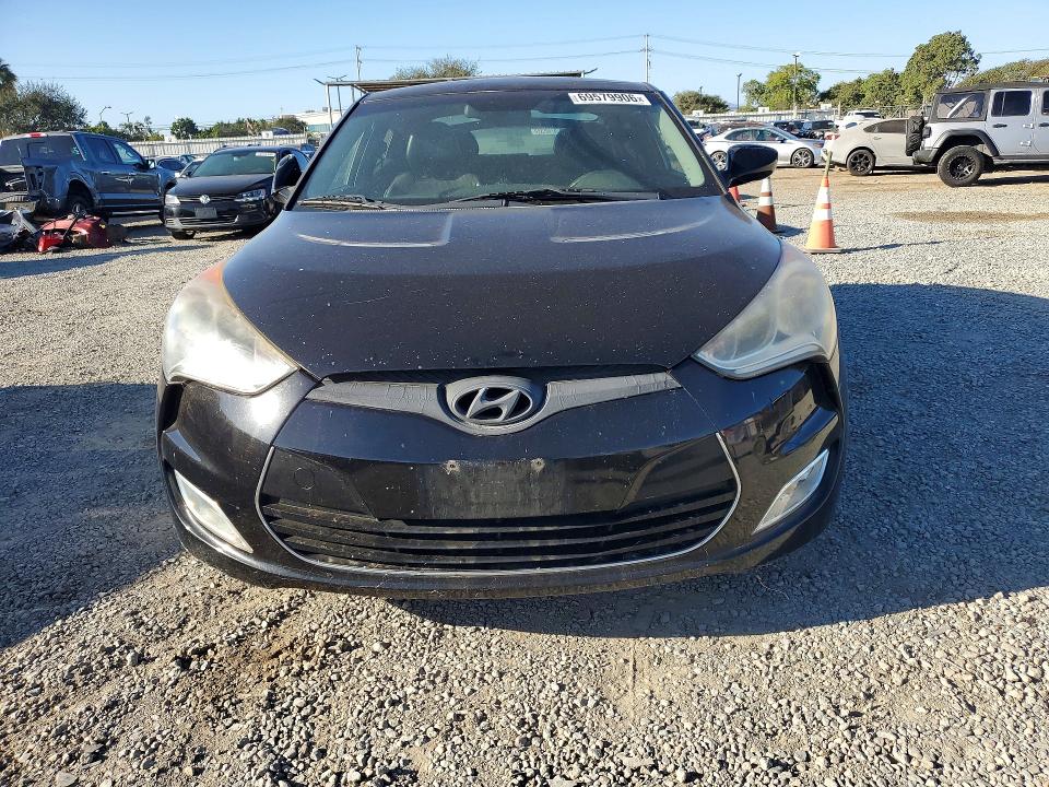 Zdjęcie 5 z aukcji – 2012 HYUNDAI VELOSTER z VIN KMHTC6AD7CU059953