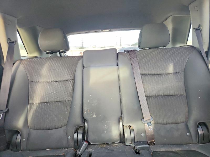 Photo 10 from auction – 2011 KIA SORENTO with VIN 5XYKT3A1XBG107725