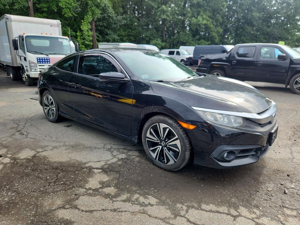Photo 4 from auction – 2017 HONDA CIVIC with VIN 2HGFC3A37HH361908