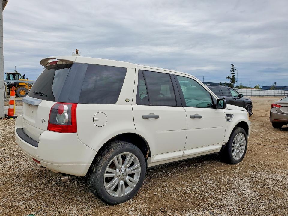 Photo 3 from auction – 2010 LAND ROVER LR2 with VIN SALFR2BN4AH172144