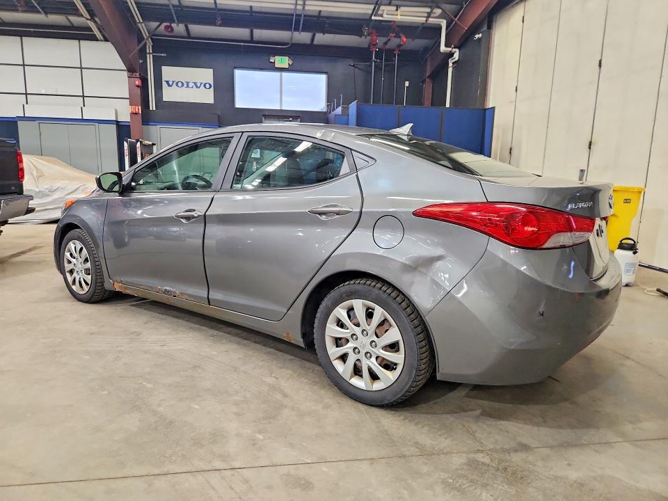 Photo 2 from auction – 2013 HYUNDAI ELANTRA with VIN 5NPDH4AE8DH210575