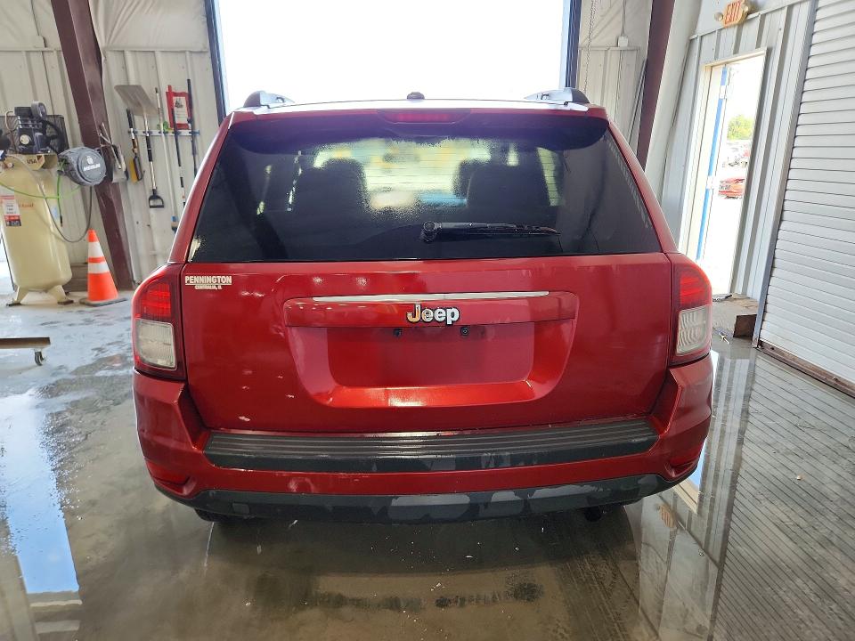 Снимка 6 от търг – 2015 JEEP COMPASS с VIN 1C4NJCBB8FD164858
