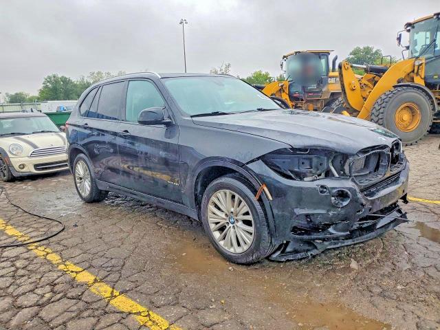 Photo 4 from auction – 2016 BMW X5 with VIN 5UXKR0C57G0S90204