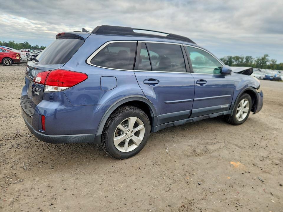 Фото 3 с аукциона – 2014 SUBARU OUTBACK с VIN 4S4BRBLCXE3309993