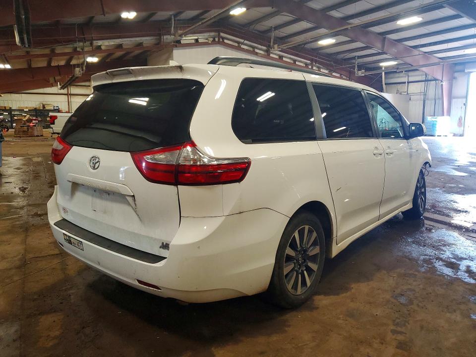 Снимка 3 от търг – 2019 TOYOTA SIENNA с VIN 5TDJZ3DCXKS226515