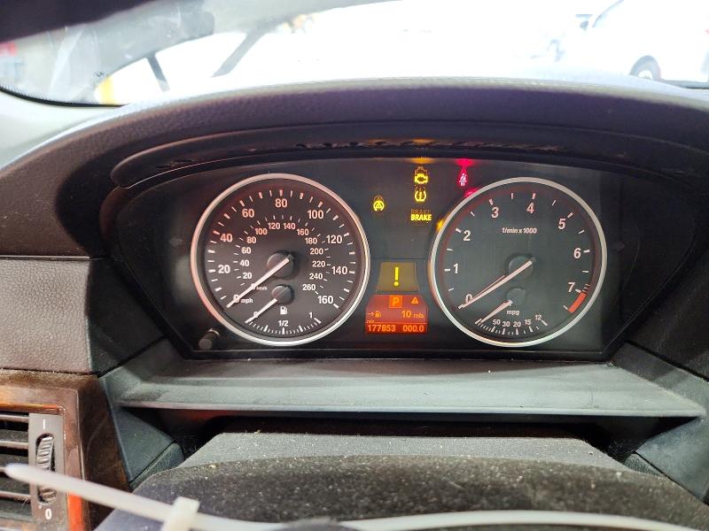 Zdjęcie 9 z aukcji – 2010 BMW 528 z VIN WBANV1C51AC388826