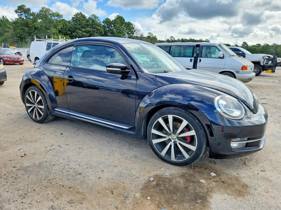 Снимка 4 от търг – 2012 VOLKSWAGEN BEETLE с VIN 3VWVA7ATXCM660520
