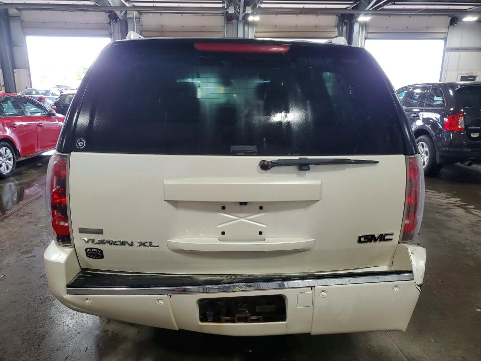 Снимка 6 от търг – 2012 GMC YUKON XL с VIN 1GKS2MEF1CR190757