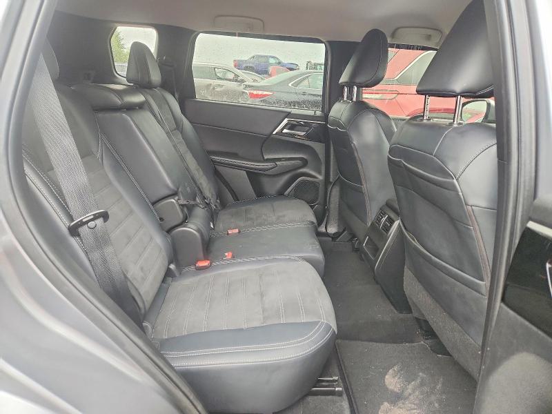 Снимка 11 от търг – 2024 MITSUBISHI OUTLANDER с VIN JA4J4VA80RZ008676