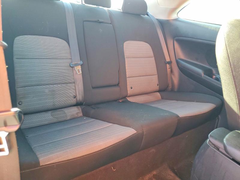 Photo 10 from auction – 2016 KIA FORTE KOUP with VIN KNAFX6A86G5642505