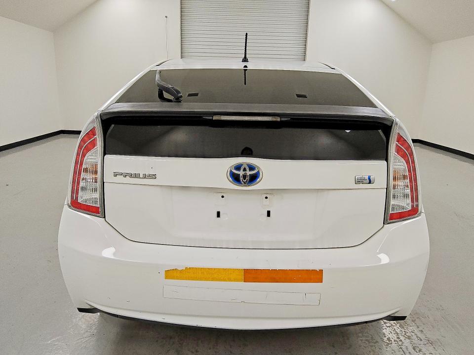 Снимка 6 от търг – 2012 TOYOTA PRIUS с VIN JTDKN3DU6C5490170