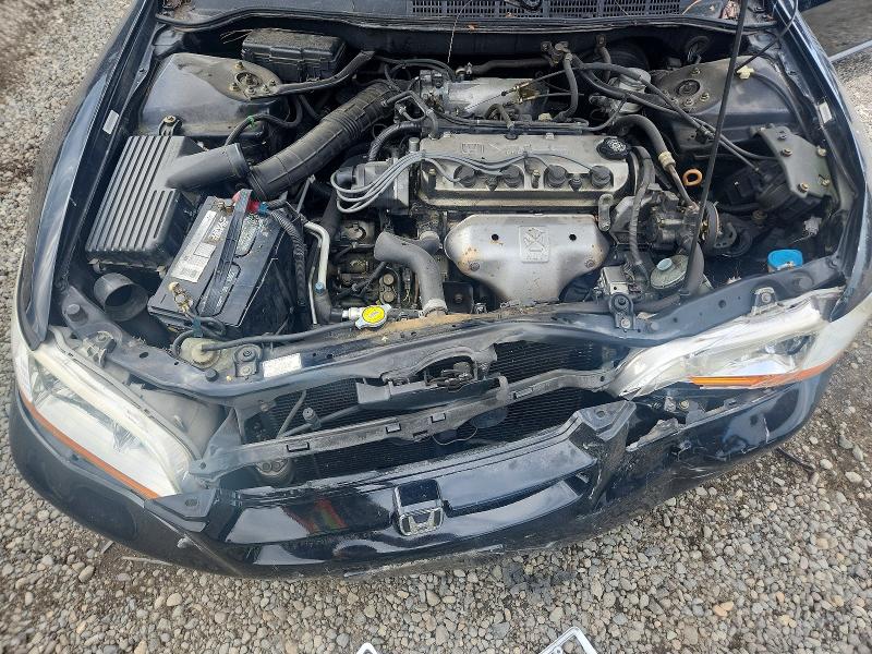 Photo 11 from auction – 2000 HONDA ACCORD with VIN JHMCG5642YC028150