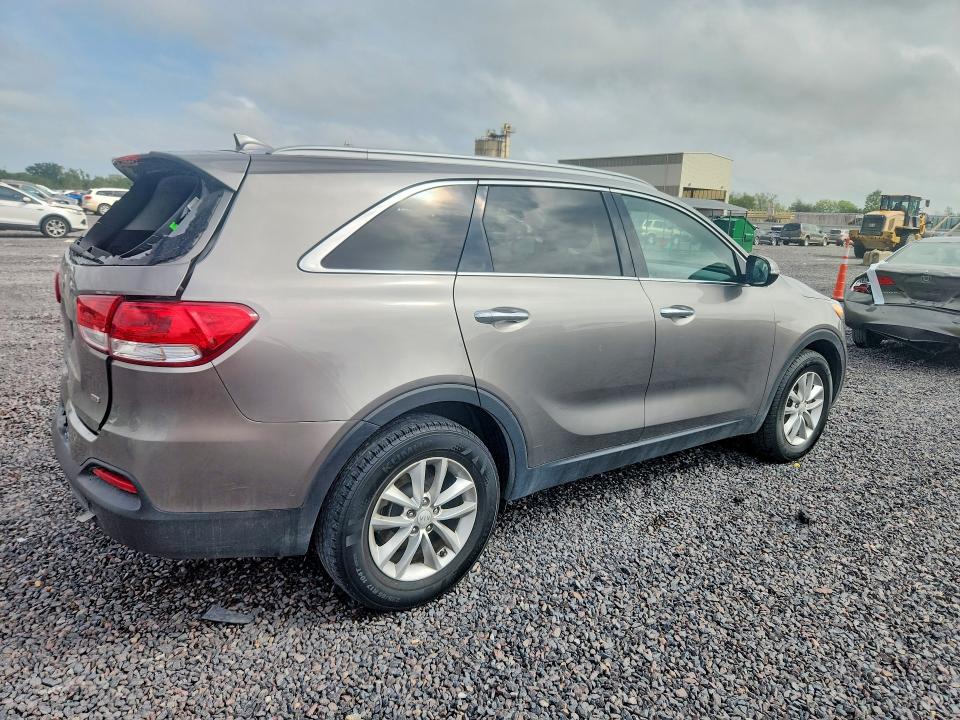 Снимка 3 от търг – 2016 KIA SORENTO с VIN 5XYPG4A35GG019366