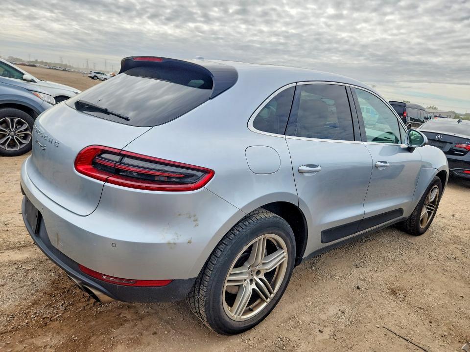 Photo 3 from auction – 2015 PORSCHE MACAN with VIN WP1AB2A54FLB70954