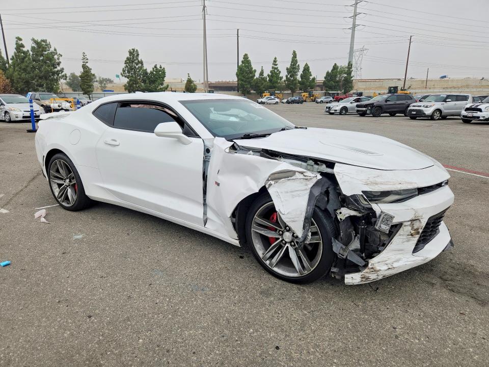 Photo 4 from auction – 2017 CHEVROLET CAMARO with VIN 1G1FF1R73H0110365
