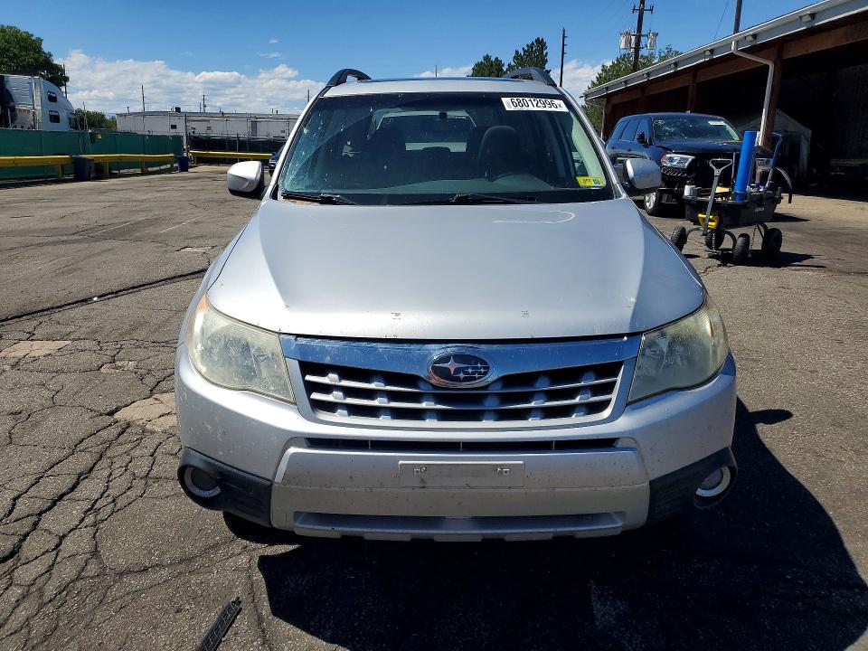 Photo 5 from auction – 2011 SUBARU FORESTER with VIN JF2SHADC6BH745370
