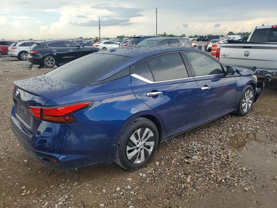 Photo 3 from auction – 2020 NISSAN ALTIMA with VIN 1N4BL4BV7LC141625