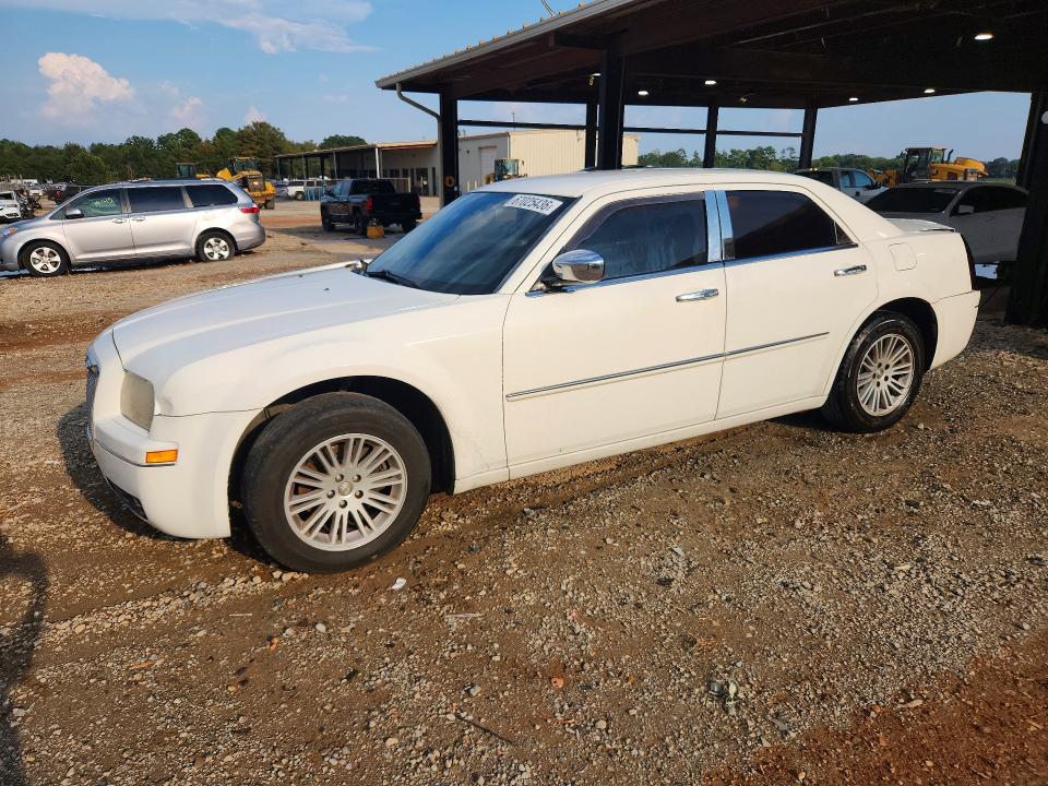 CHRYSLER 300 2010 with VIN 2C3CA1CV1AH284957 - Photo from auction