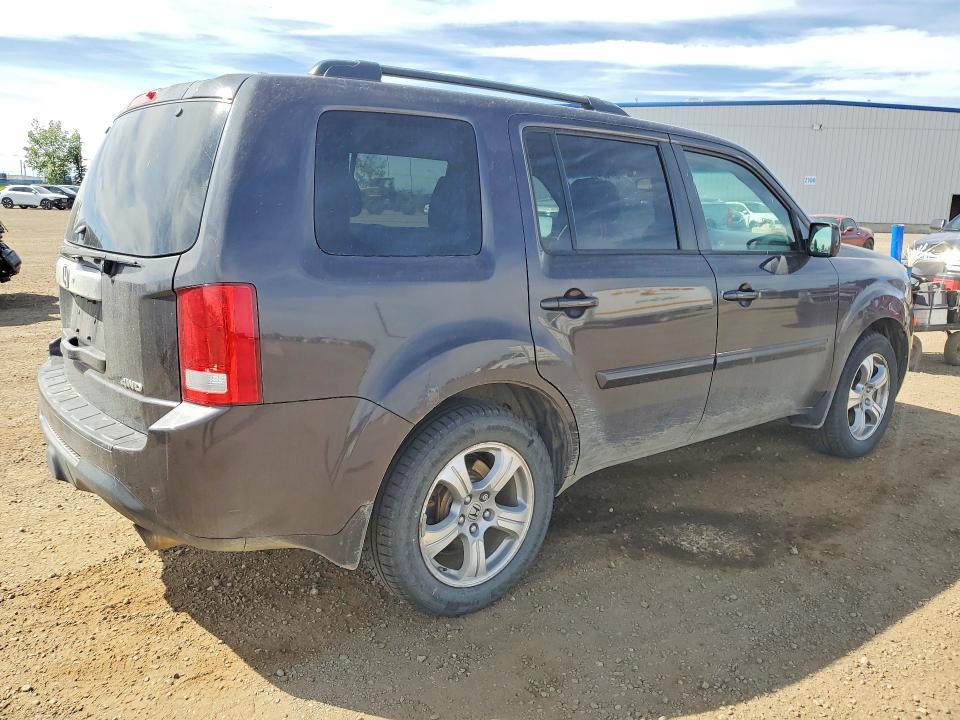 Photo 3 from auction – 2012 HONDA PILOT with VIN 5FNYF4H53CB502225